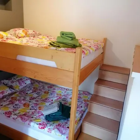 Ein-zimmer-wohnung 'claudia' In Im Zentrum By Interhome Apartamento *